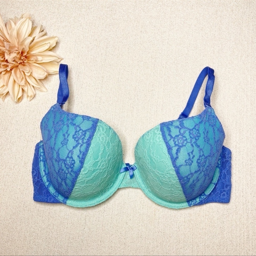 Victoria’s Secret Green Blue Lace Lined Perfect Coverage Bra 32DD
